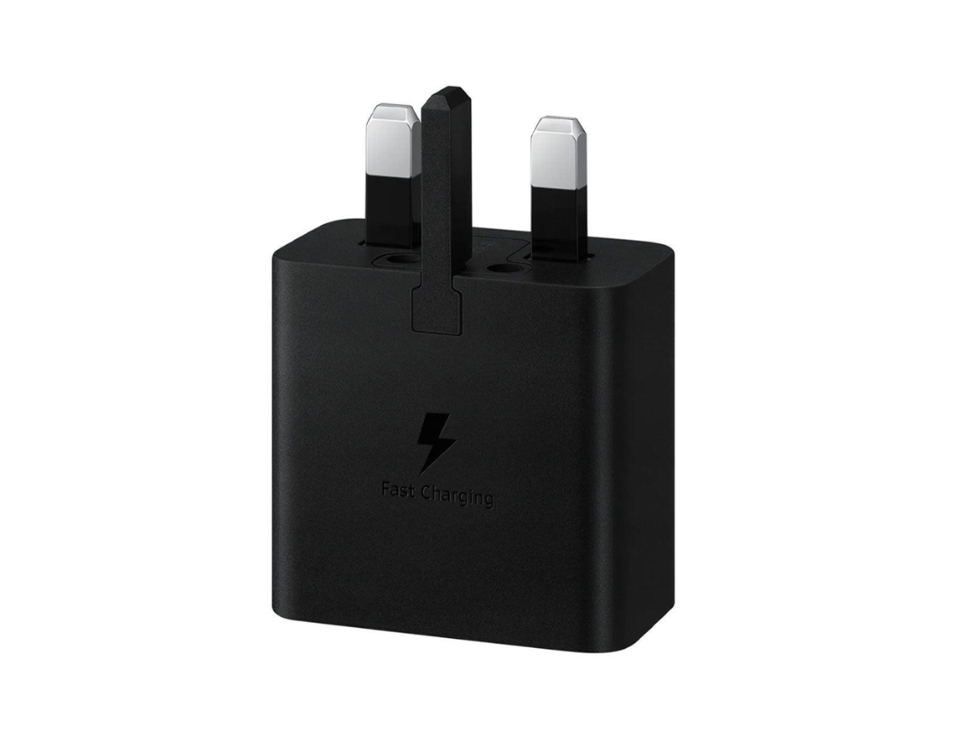 محول طاقة USB-C فائق السرعة بقوة 45 وات من سامسونج EP-T4510XBEGEU - أسود محول طاقة USB-C فائق السرعة بقوة 45 وات من سامسونج EP-T4510XBEGEU - أسود